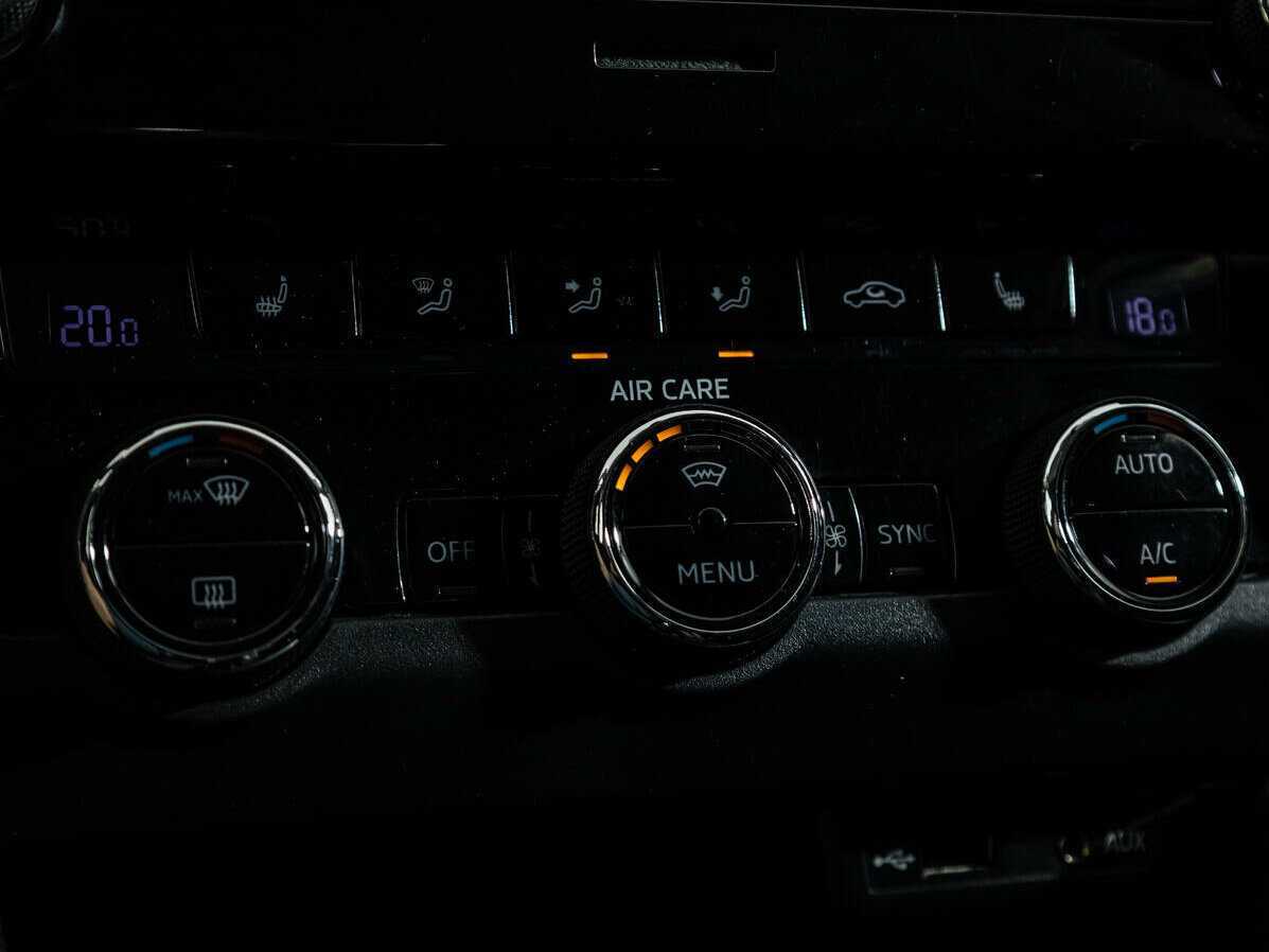 Б/У Шкода Октавия 2017 года. Фото: #12