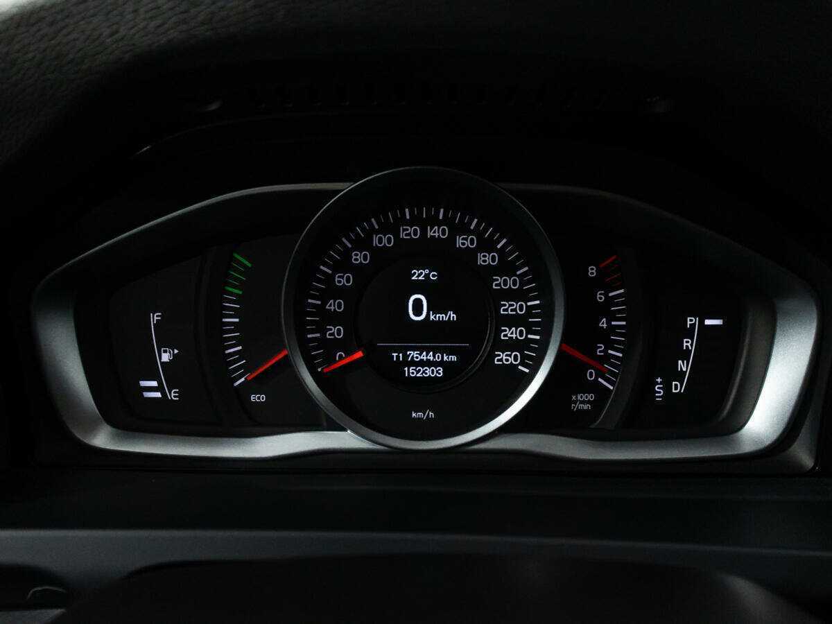 Б/У Вольво С60 2013 года. Фото: #11