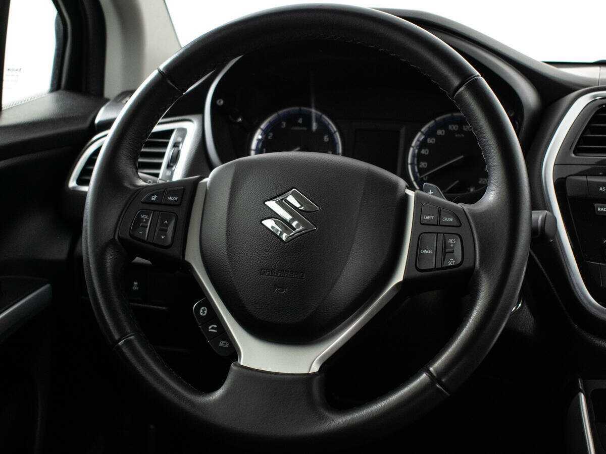 Б/У Сузуки С-Икс4 2020 года. Фото: #13