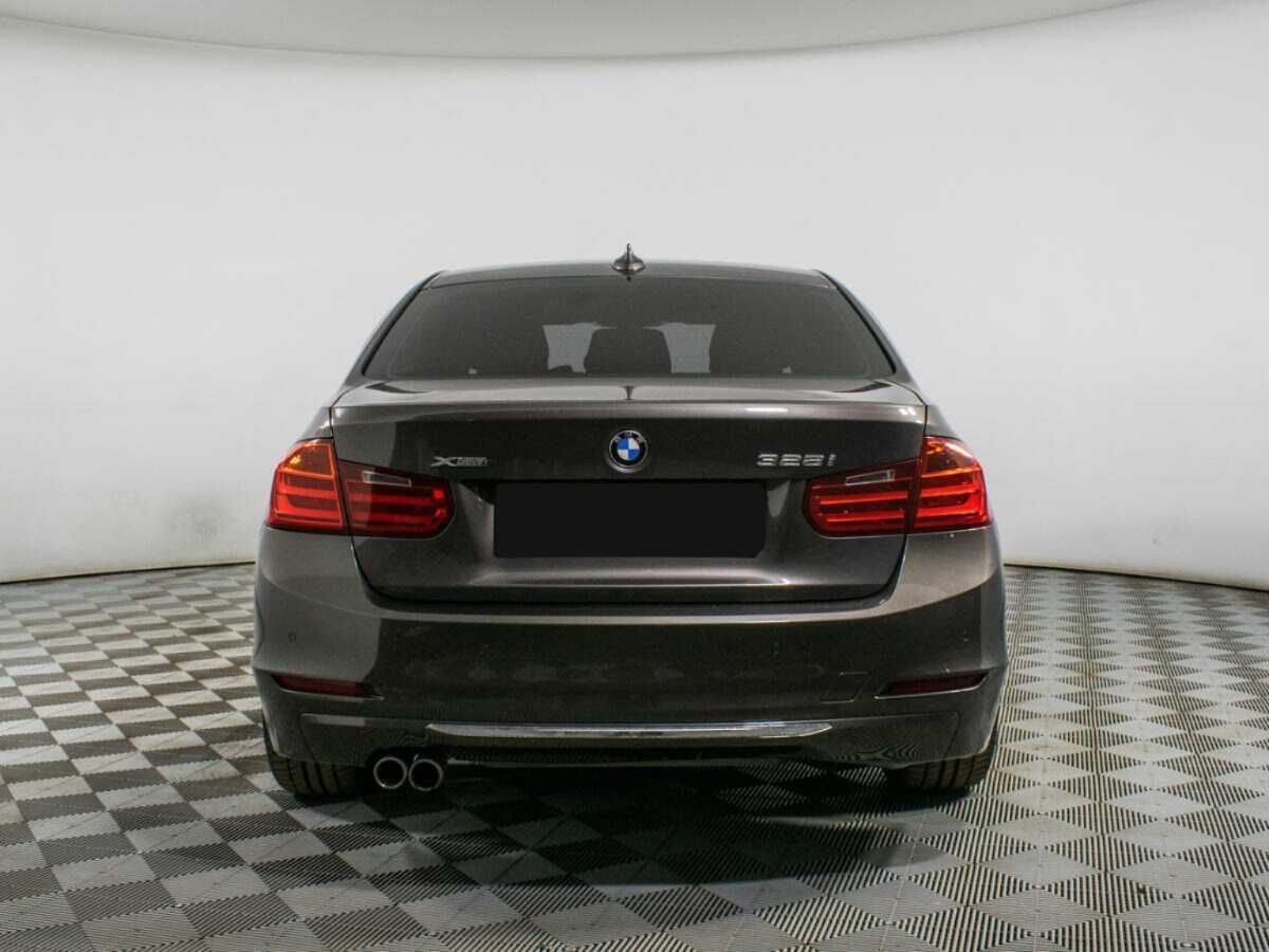 Б/У БМВ 3 серии 2013 года. Фото: #5