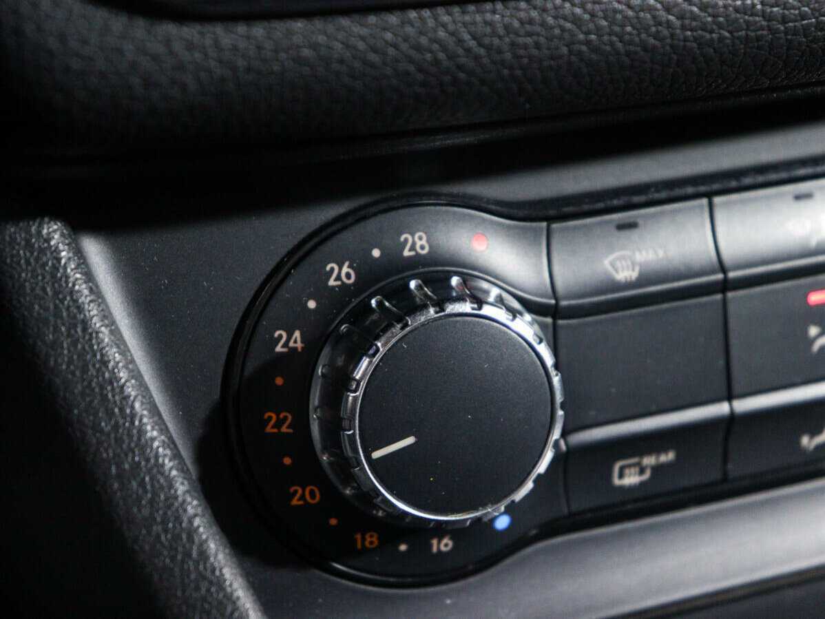 Б/У Мерседес-Бенц КЛА 2013 года. Фото: #15