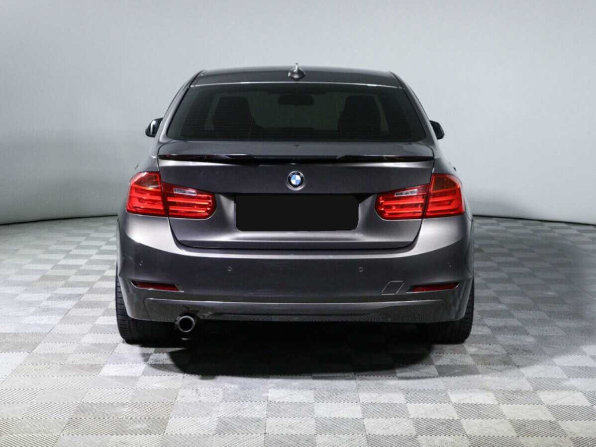 Б/У БМВ 3 серии 2013 года. Фото: #4