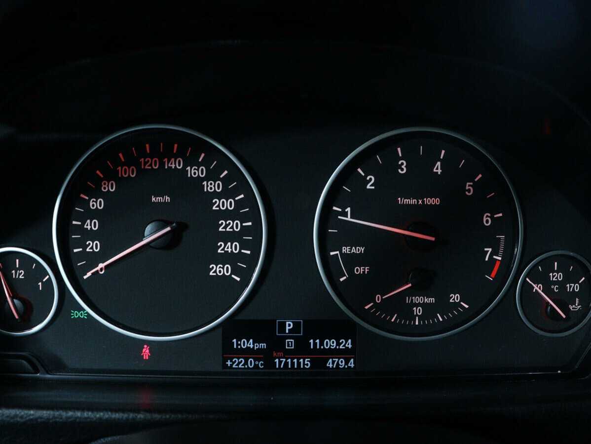 Б/У БМВ 3 серии 2013 года. Фото: #8