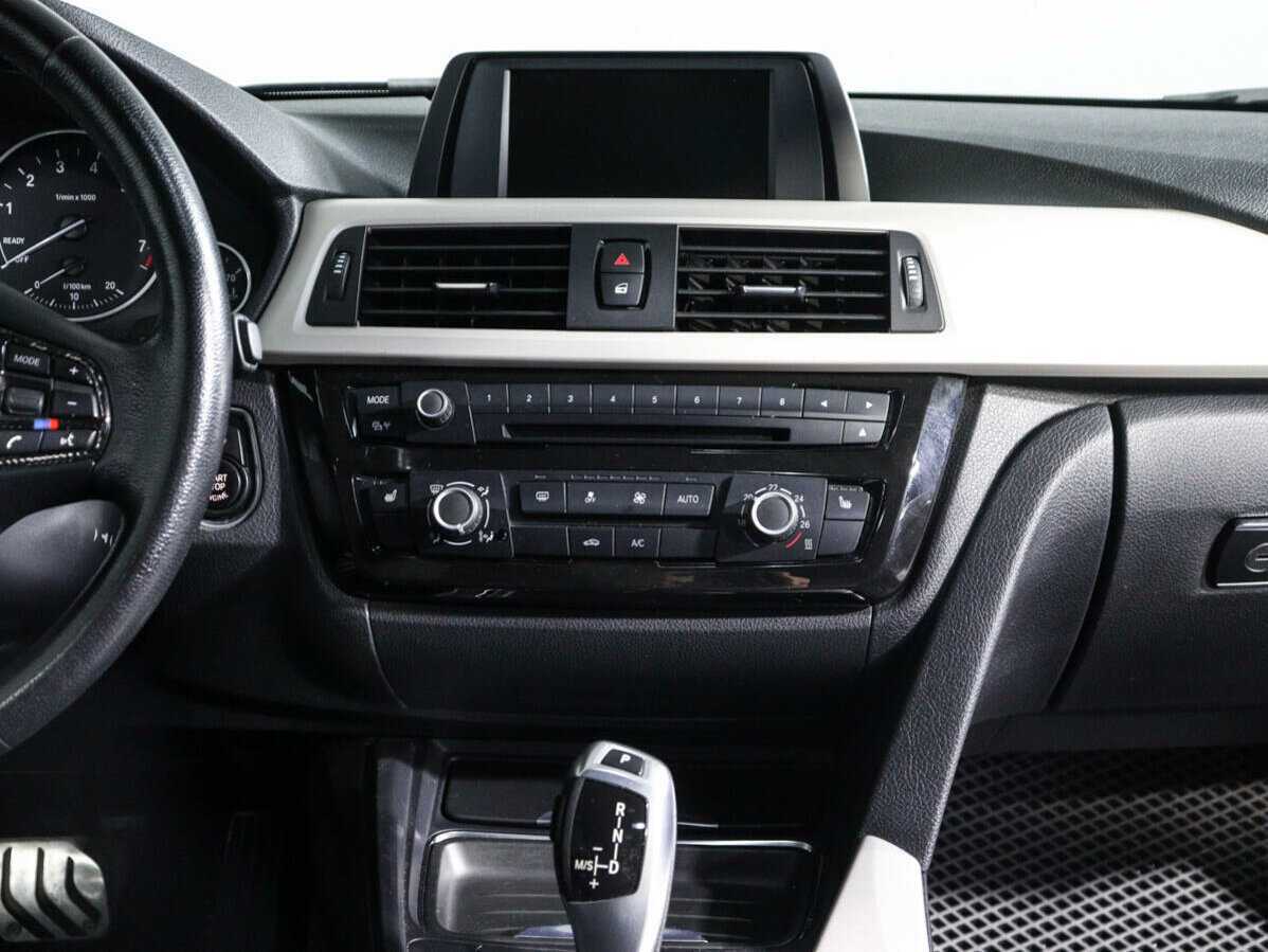 Б/У БМВ 3 серии 2013 года. Фото: #10