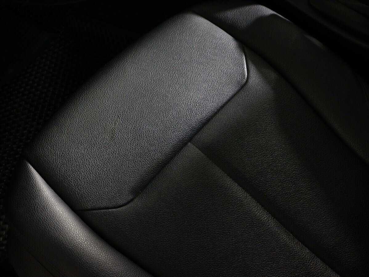 Б/У БМВ 3 серии 2013 года. Фото: #12