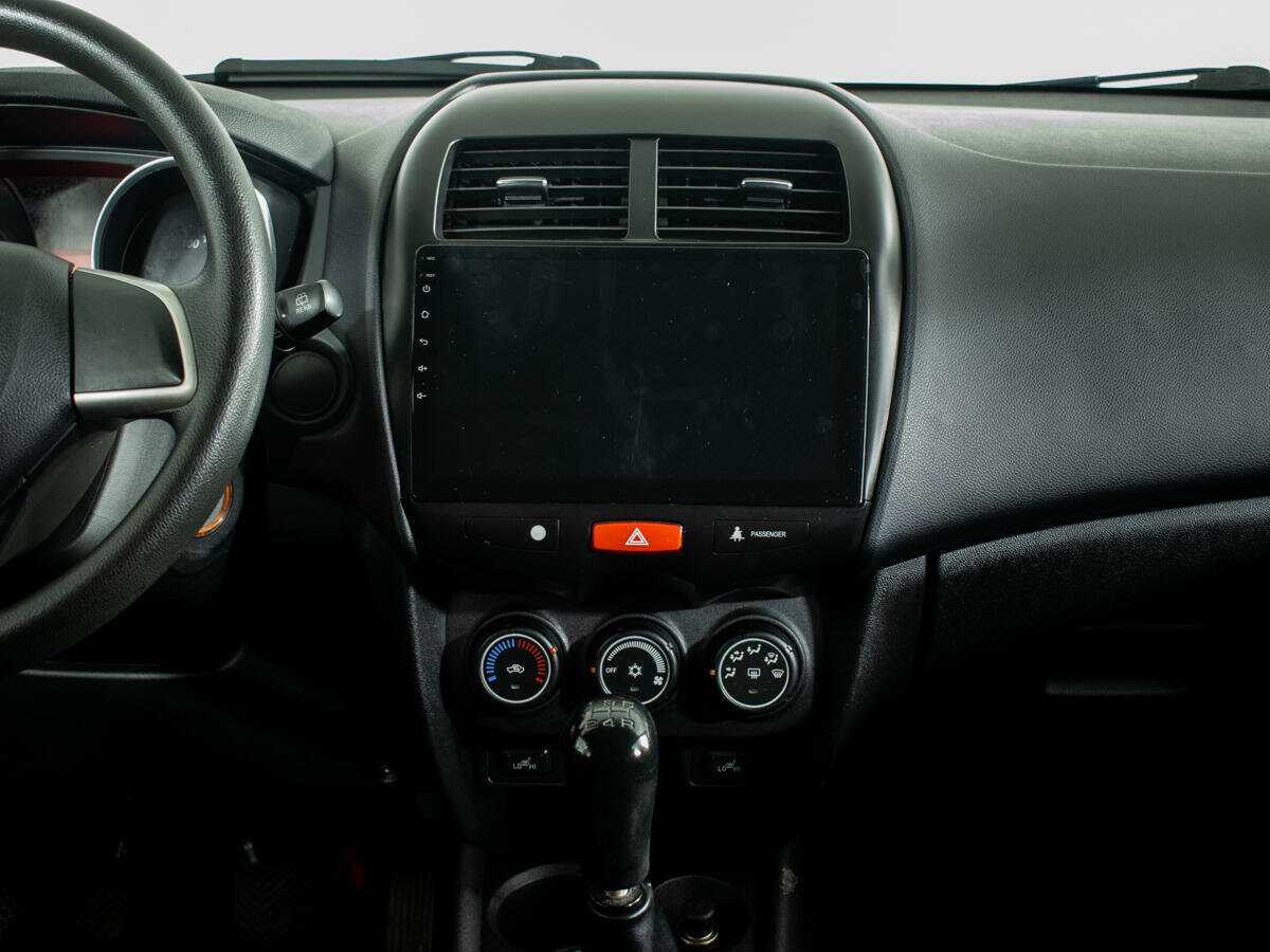 Б/У Митсубиши АС-Икс 2014 года. Фото: #10