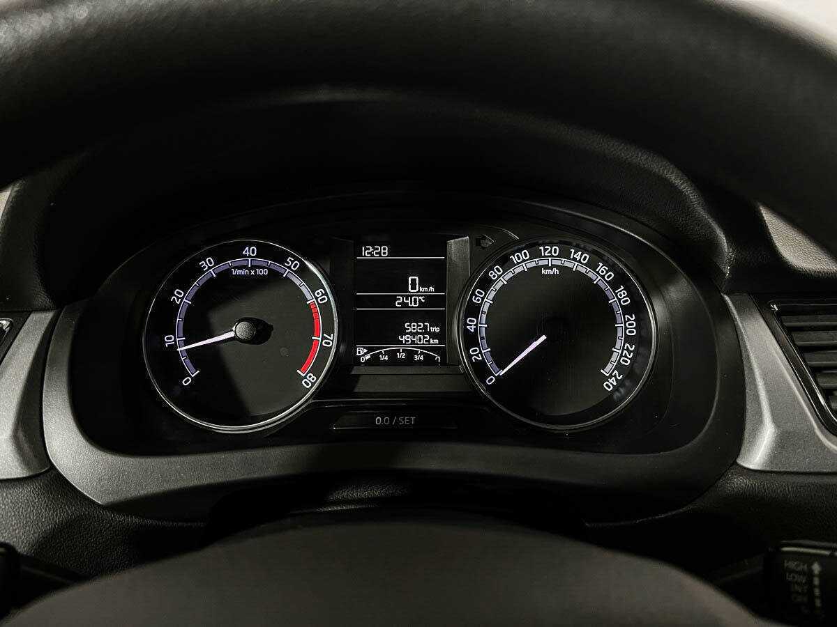 Б/У Шкода Рапид 2019 года. Фото: #8