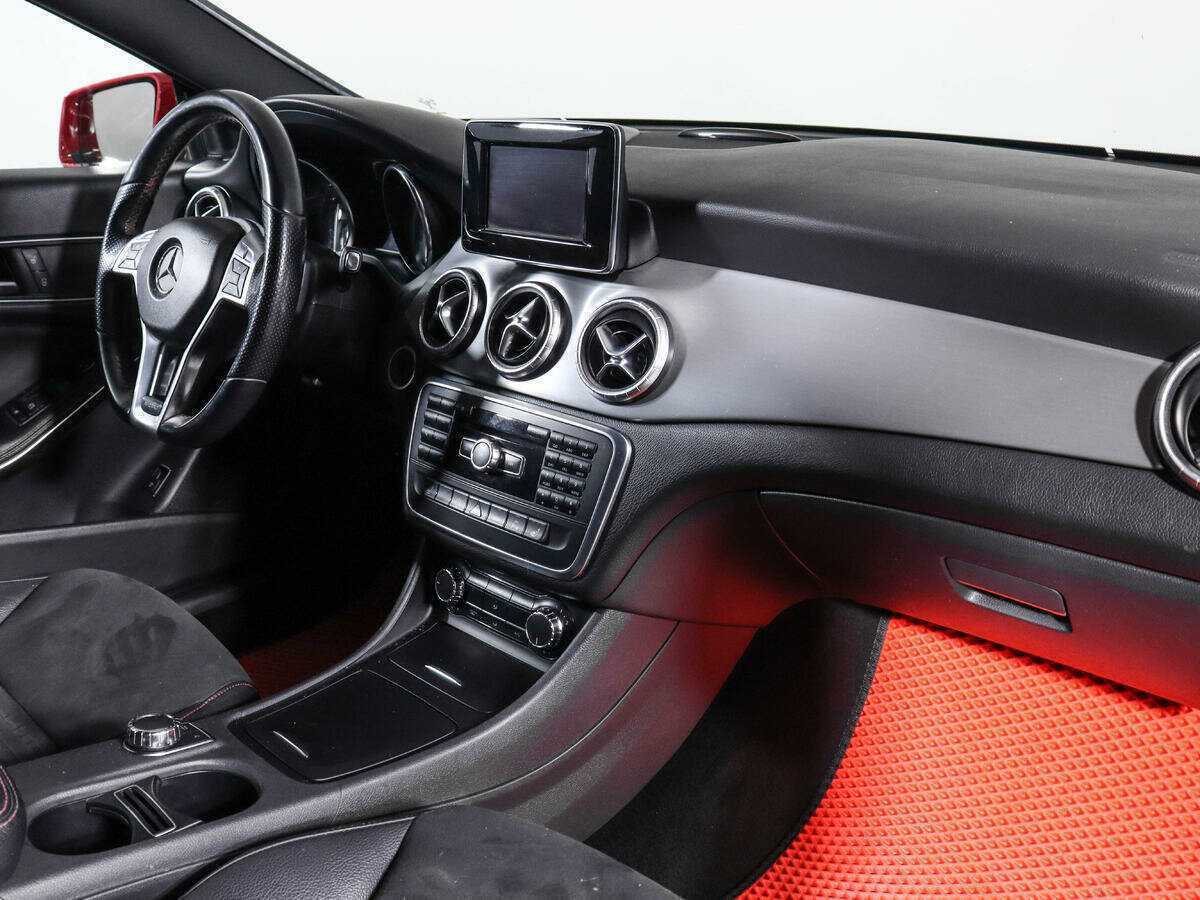 Б/У Мерседес-Бенц КЛА 2013 года. Фото: #6