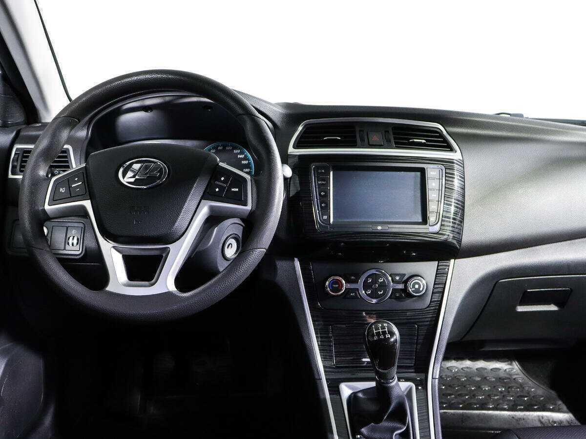 Б/У Лифан Солано 2018 года. Фото: #11