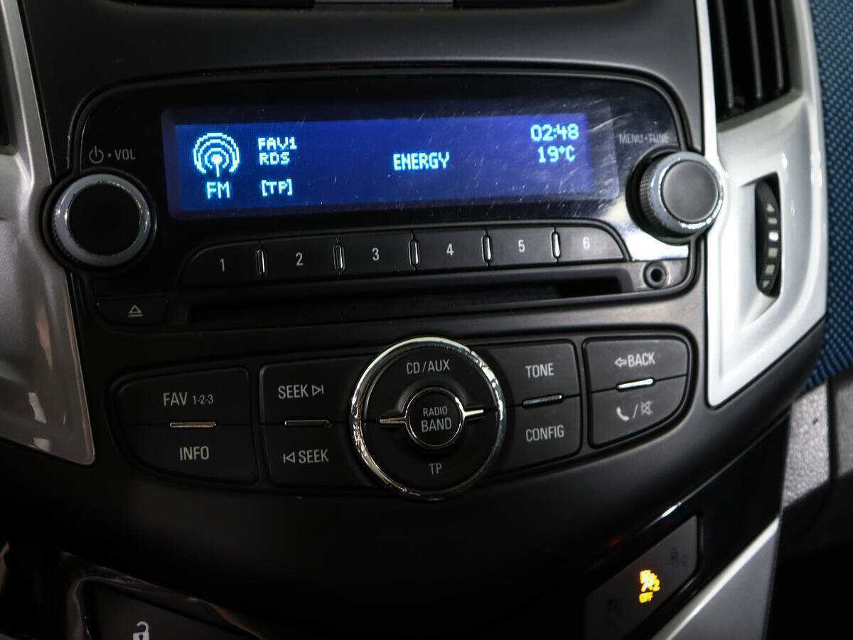 Б/У Шевроле Круз 2013 года. Фото: #15