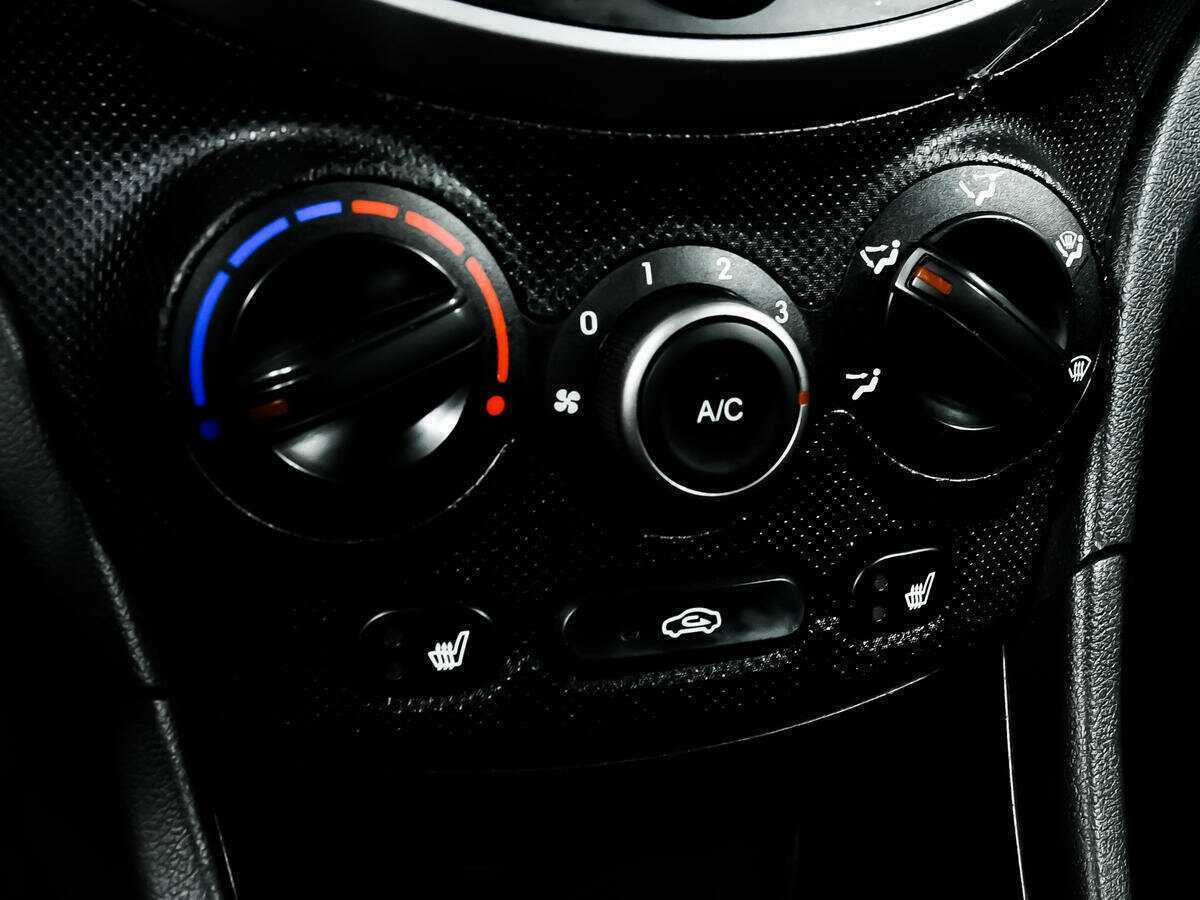 Б/У Хендай Солярис 2016 года. Фото: #13