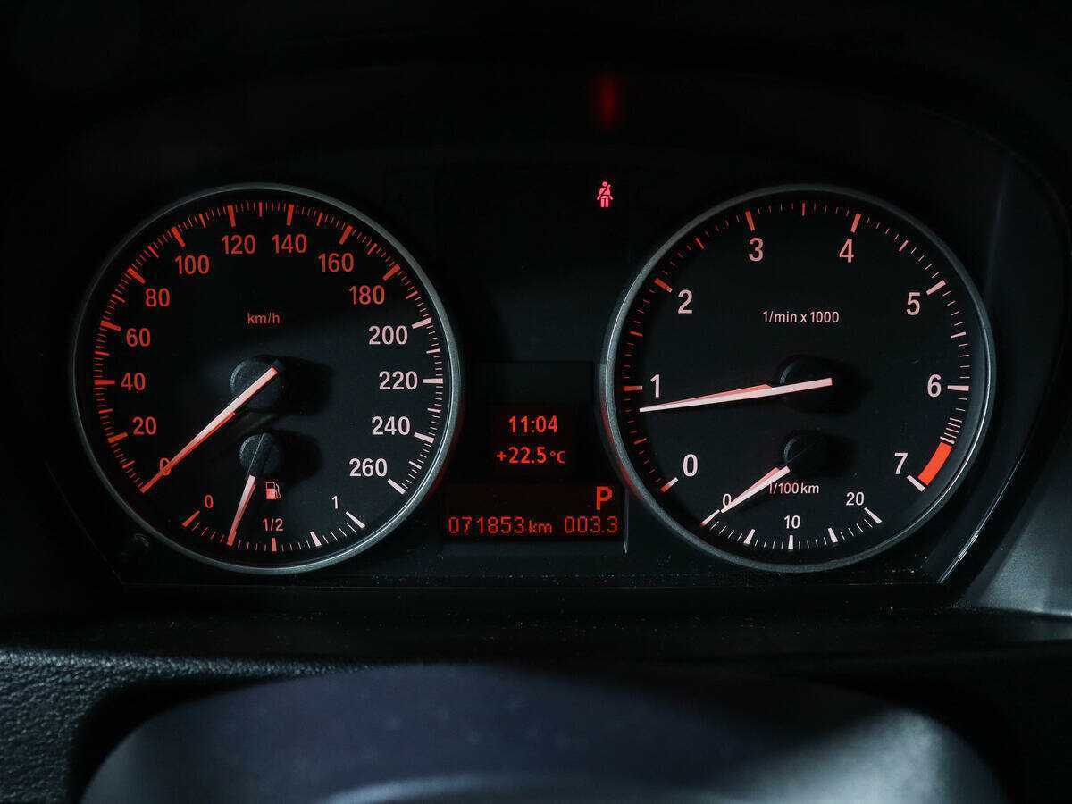 Б/У БМВ Икс1 2012 года. Фото: #9