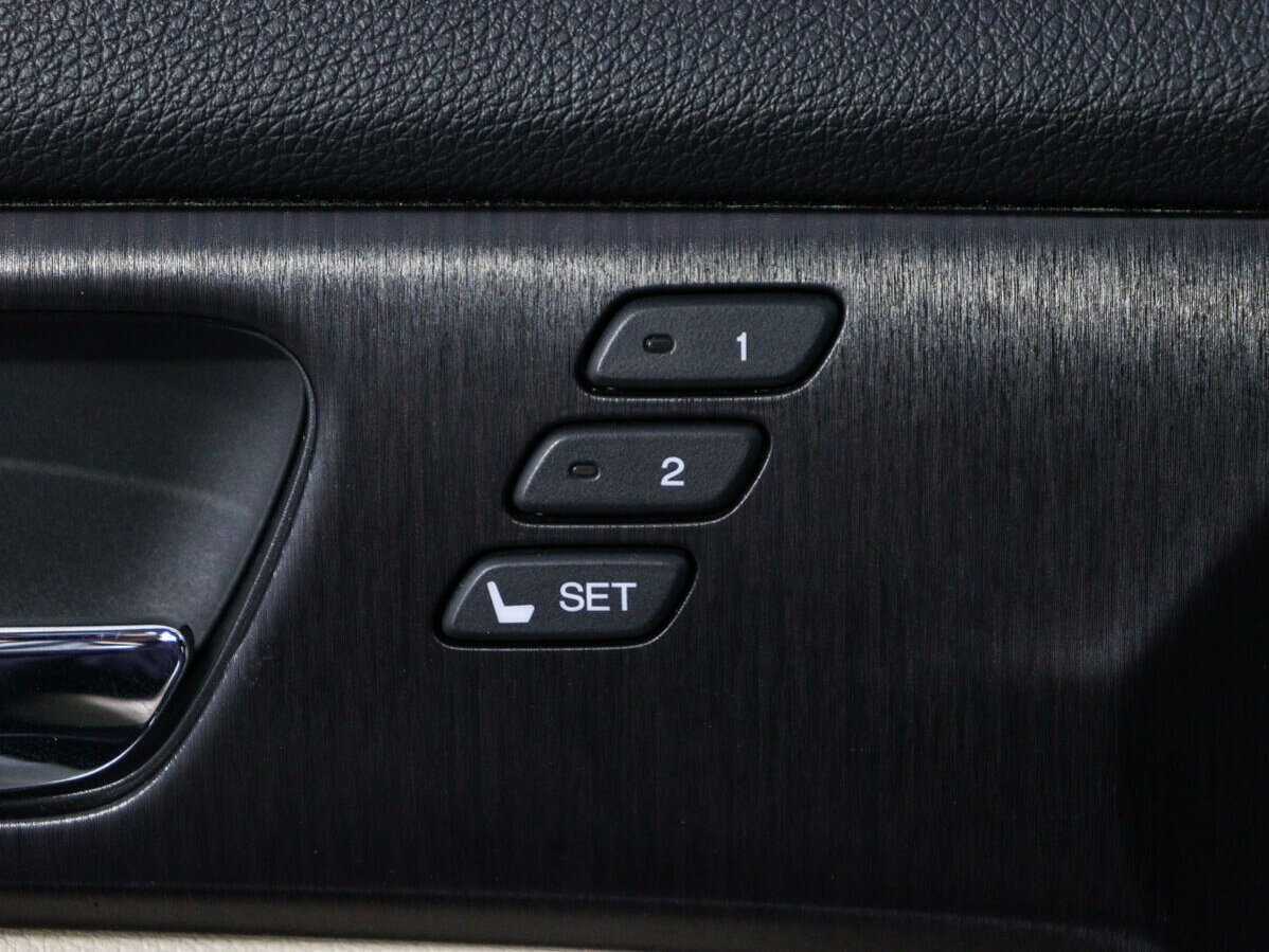 Б/У Хонда Аккорд 2012 года. Фото: #13