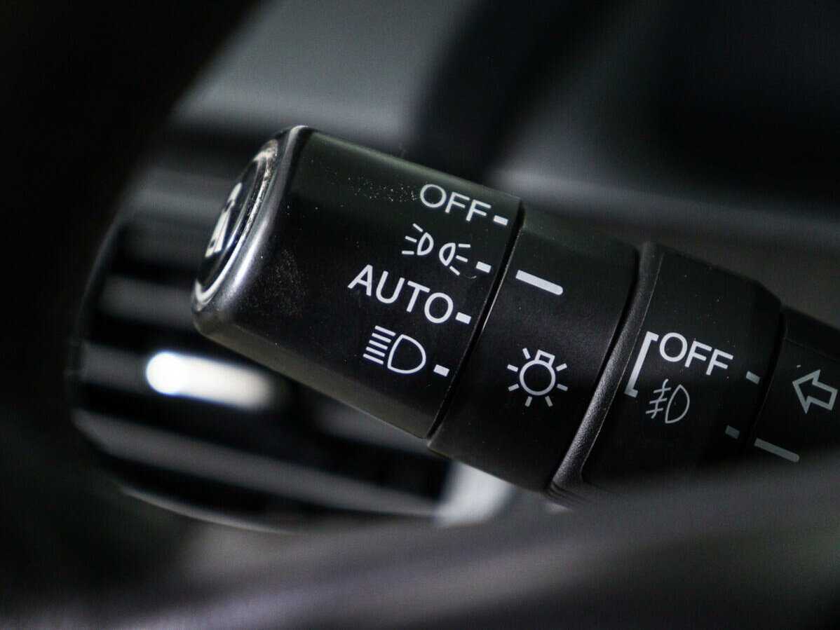 Б/У Хонда Аккорд 2012 года. Фото: #15