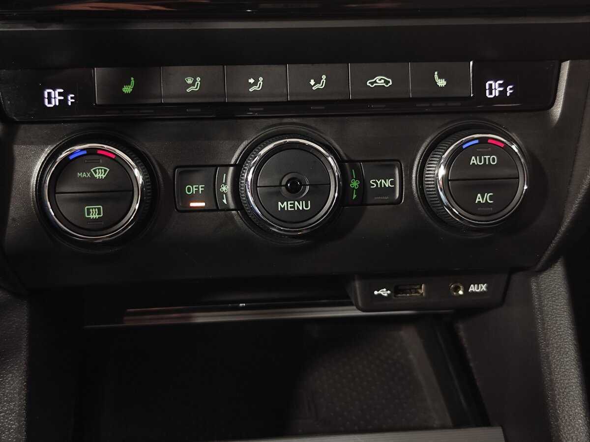 Б/У Шкода Октавия 2016 года. Фото: #14