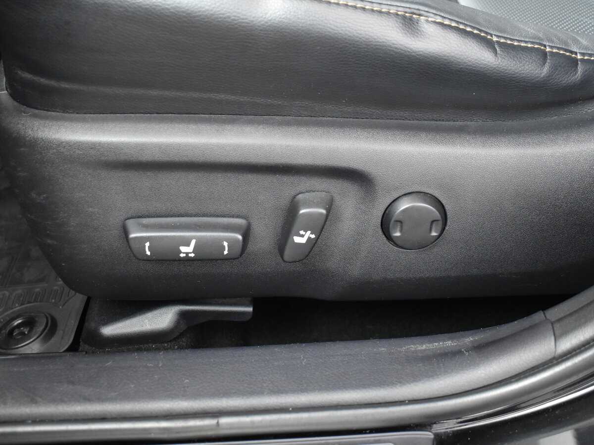 Б/У Тойота Камри 2017 года. Фото: #9