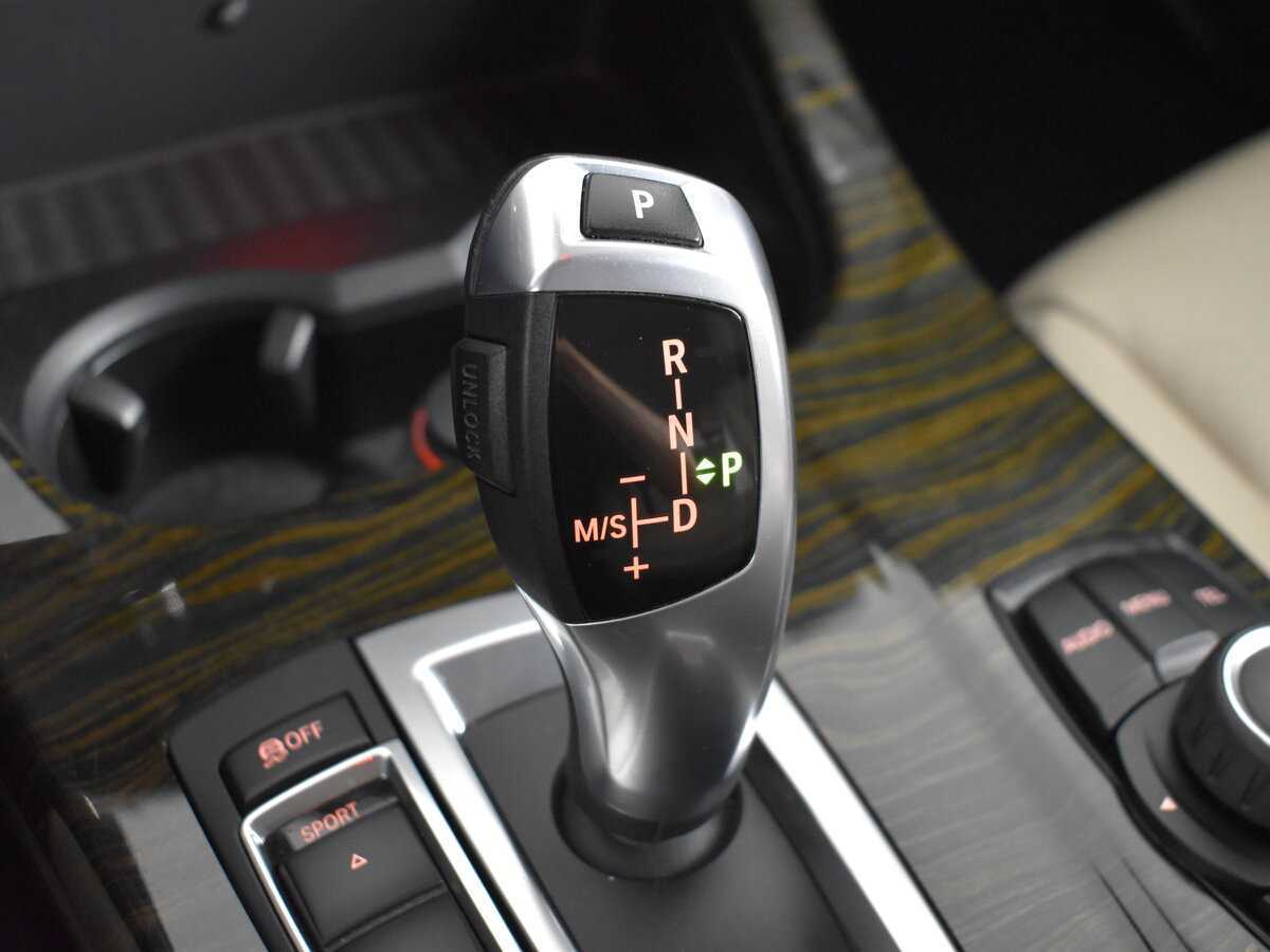 Б/У БМВ Икс3 2013 года. Фото: #15