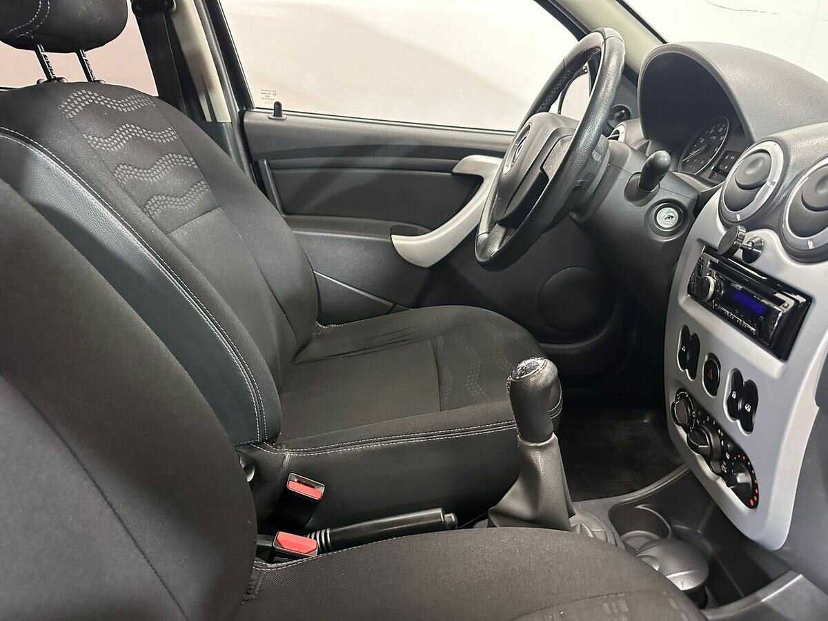 Б/У Рено Сандеро 2012 года. Фото: #8