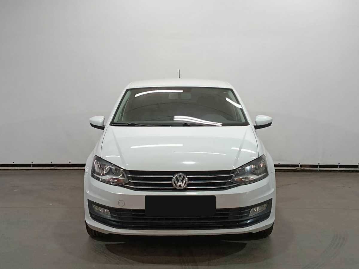 Б/У Фольксваген Поло 2016 года. Фото: #1