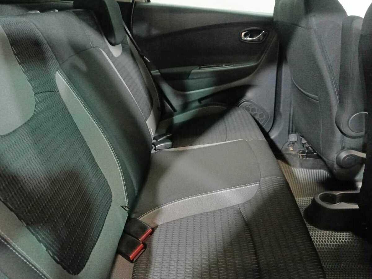 Б/У Рено Каптюр 2016 года. Фото: #10