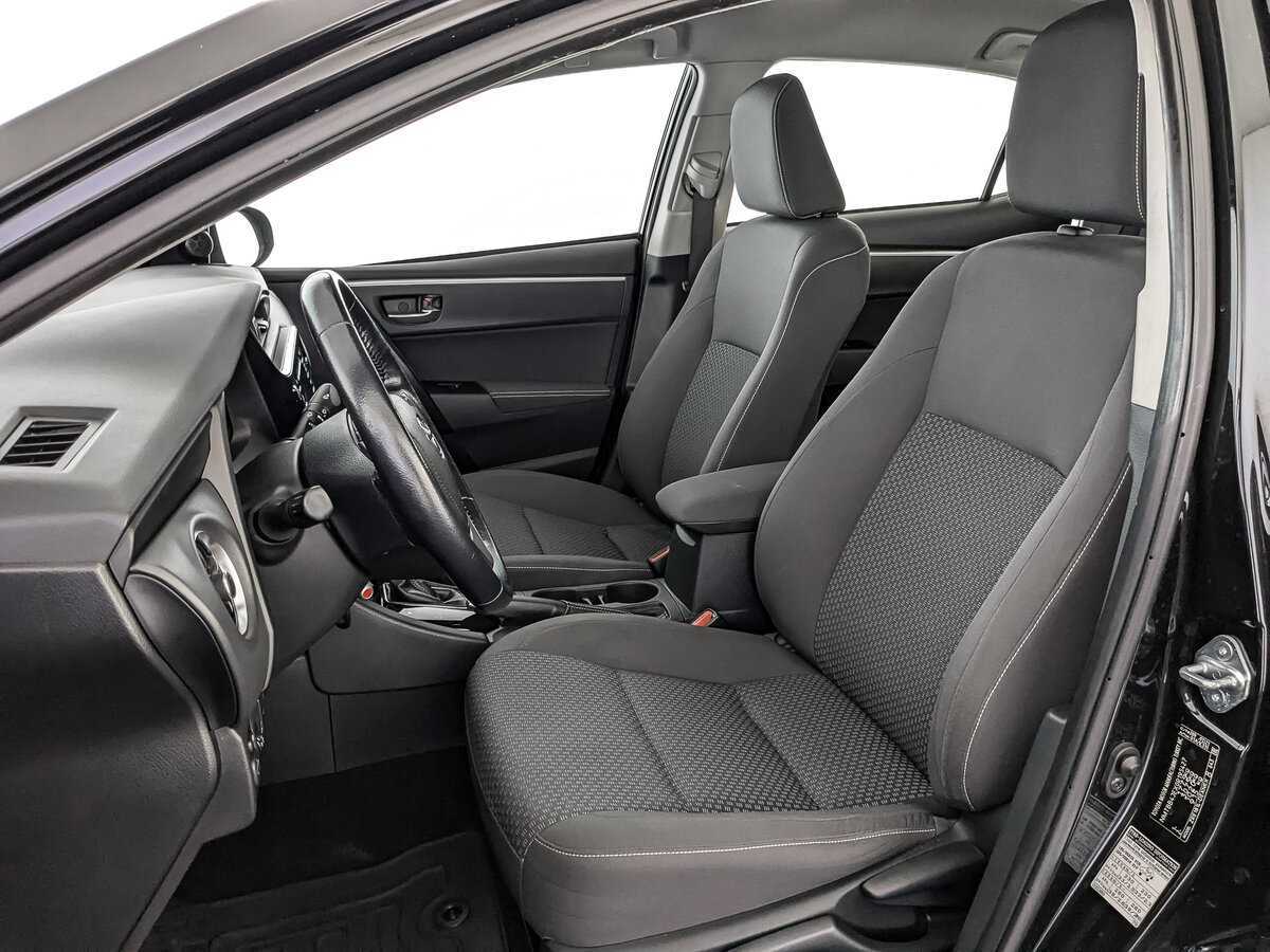 Б/У Тойота Королла 2017 года. Фото: #15