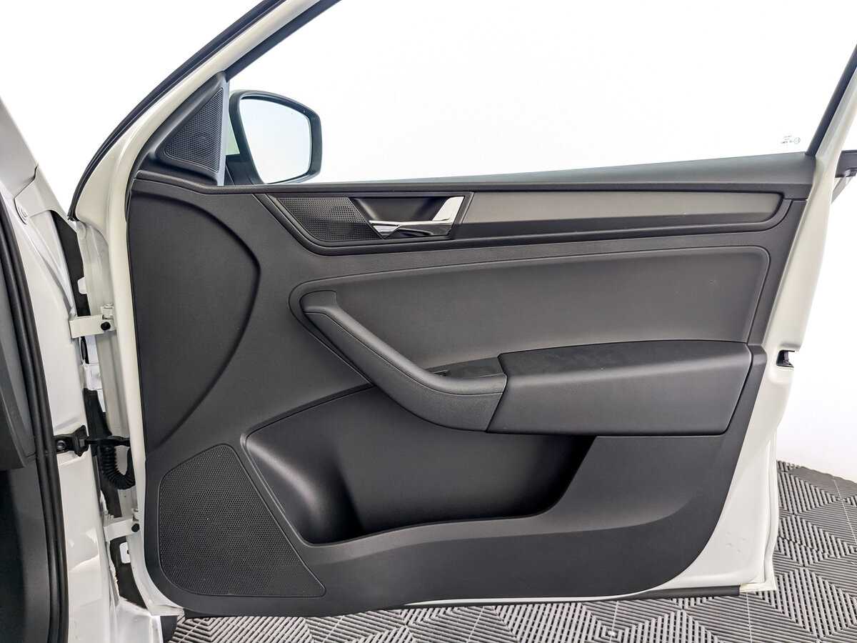 Б/У Шкода Рапид 2021 года. Фото: #19