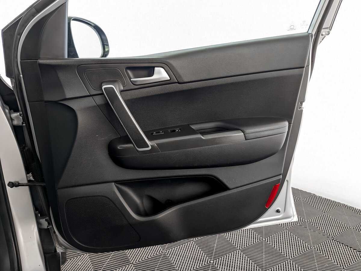 Б/У Киа Спортейдж 2019 года. Фото: #19