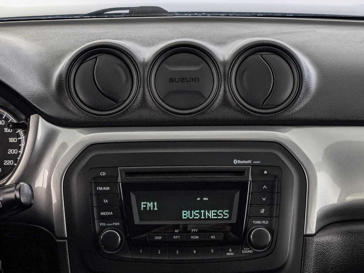 Б/У Сузуки Витара 2016 года. Фото: #12