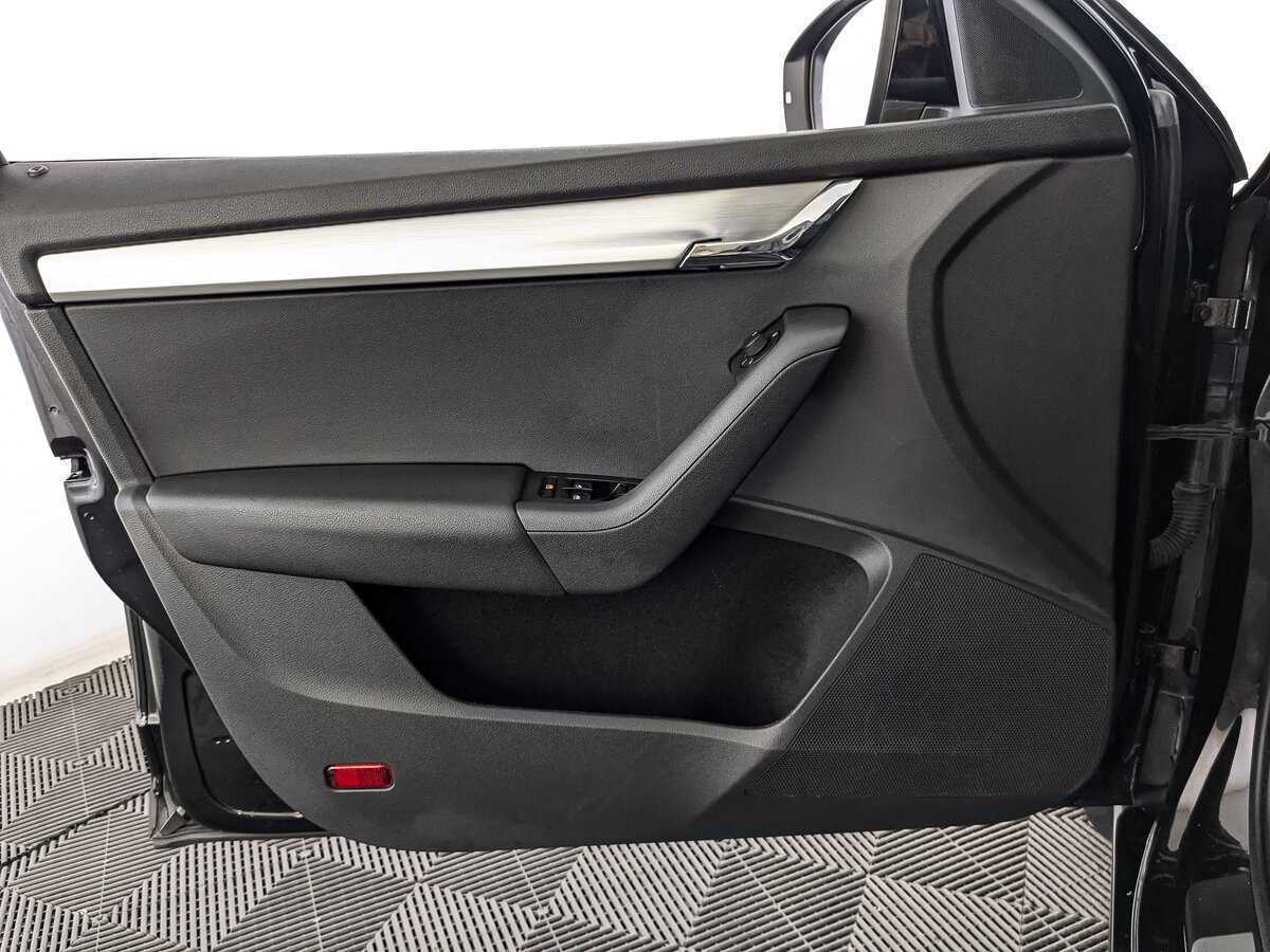 Б/У Шкода Октавия 2016 года. Фото: #14