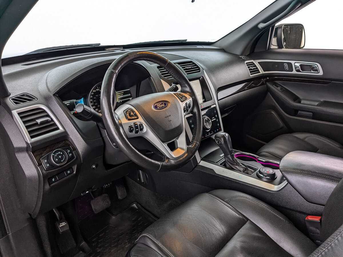 Б/У Форд Експлорер 2015 года. Фото: #10