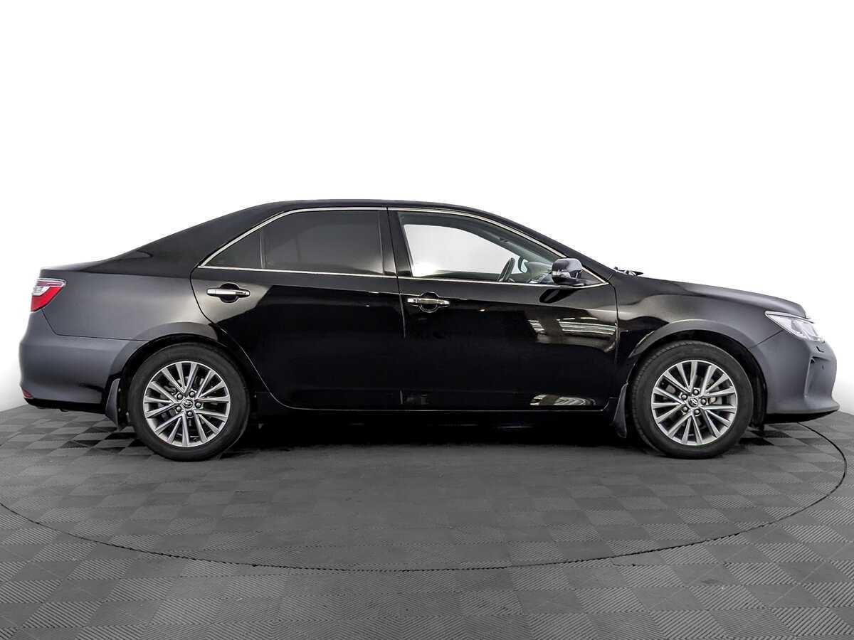 Б/У Тойота Камри 2016 года. Фото: #3