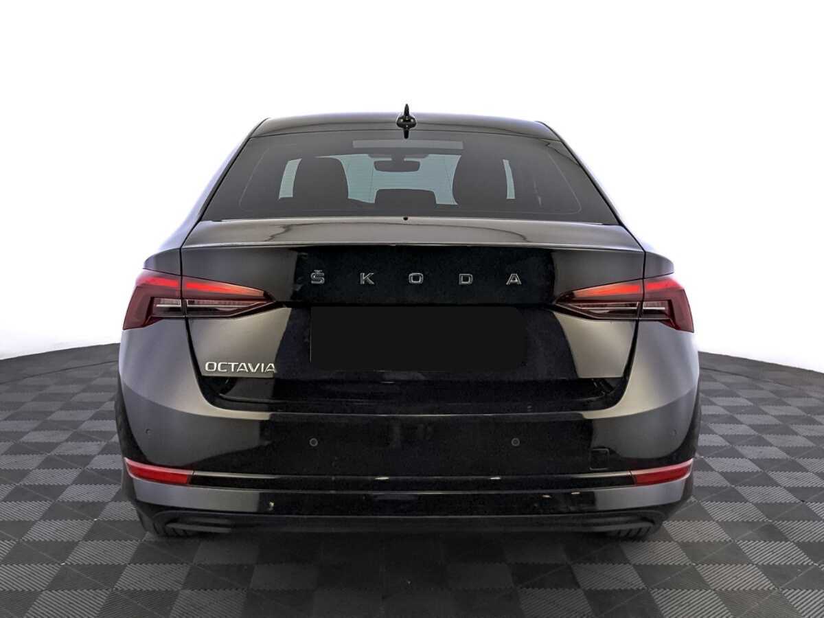 Б/У Шкода Октавия 2021 года. Фото: #5