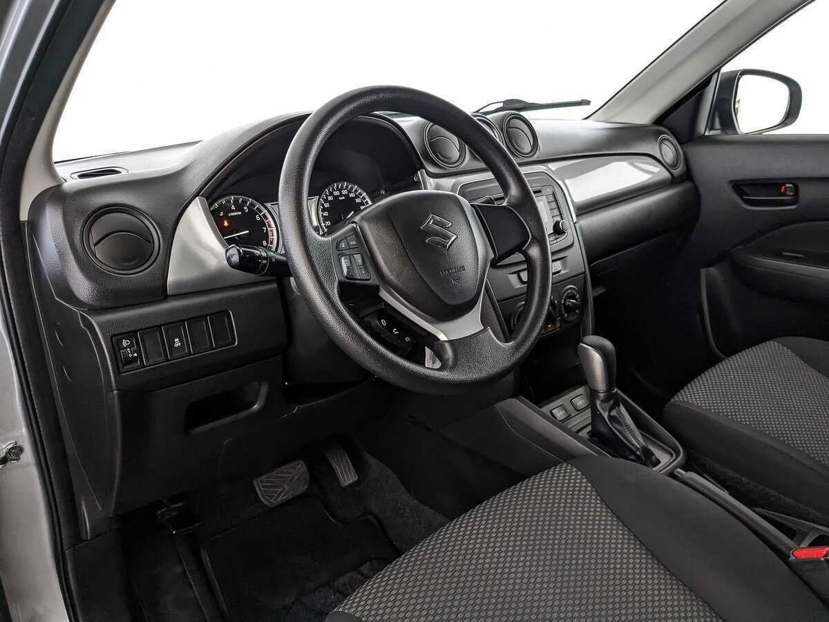 Б/У Сузуки Витара 2017 года. Фото: #10