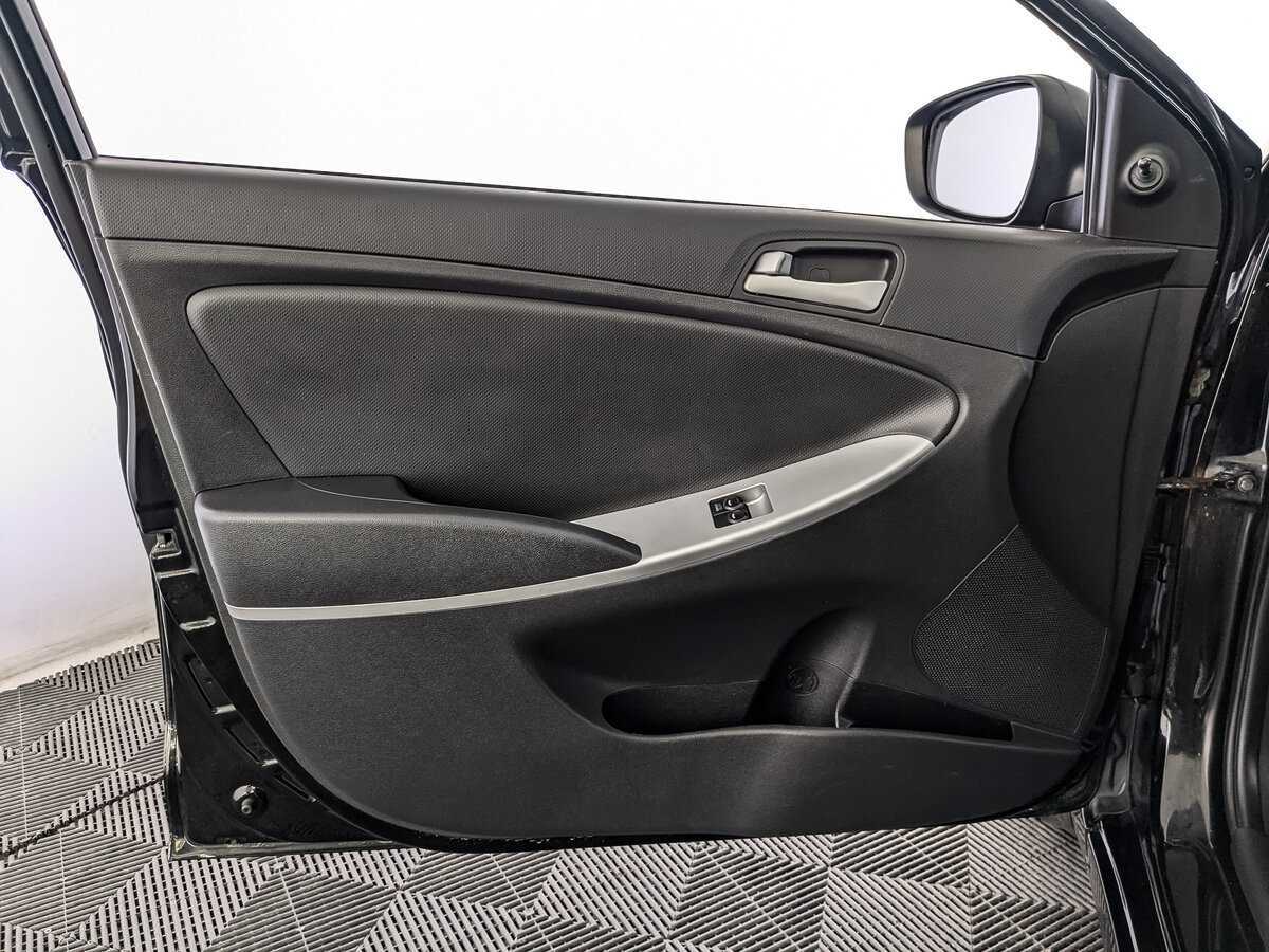 Б/У Хендай Солярис 2013 года. Фото: #14