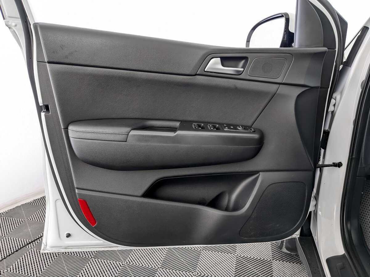 Б/У Киа Спортейдж 2019 года. Фото: #14