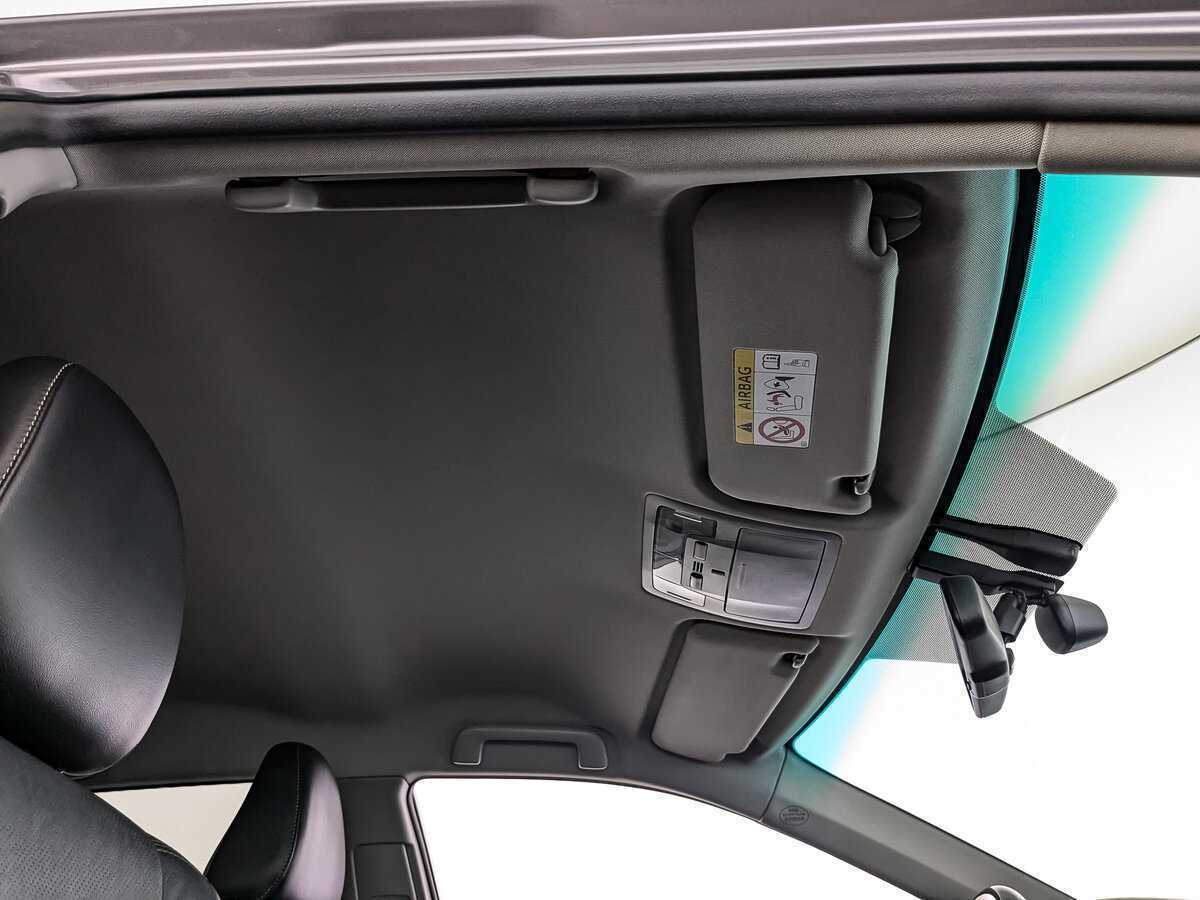 Б/У Тойота Камри 2016 года. Фото: #18