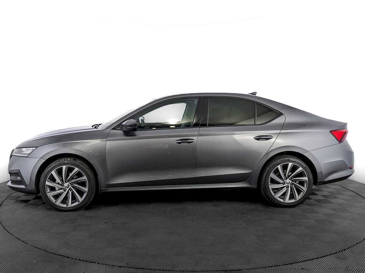 Б/У Шкода Октавия 2021 года. Фото: #7