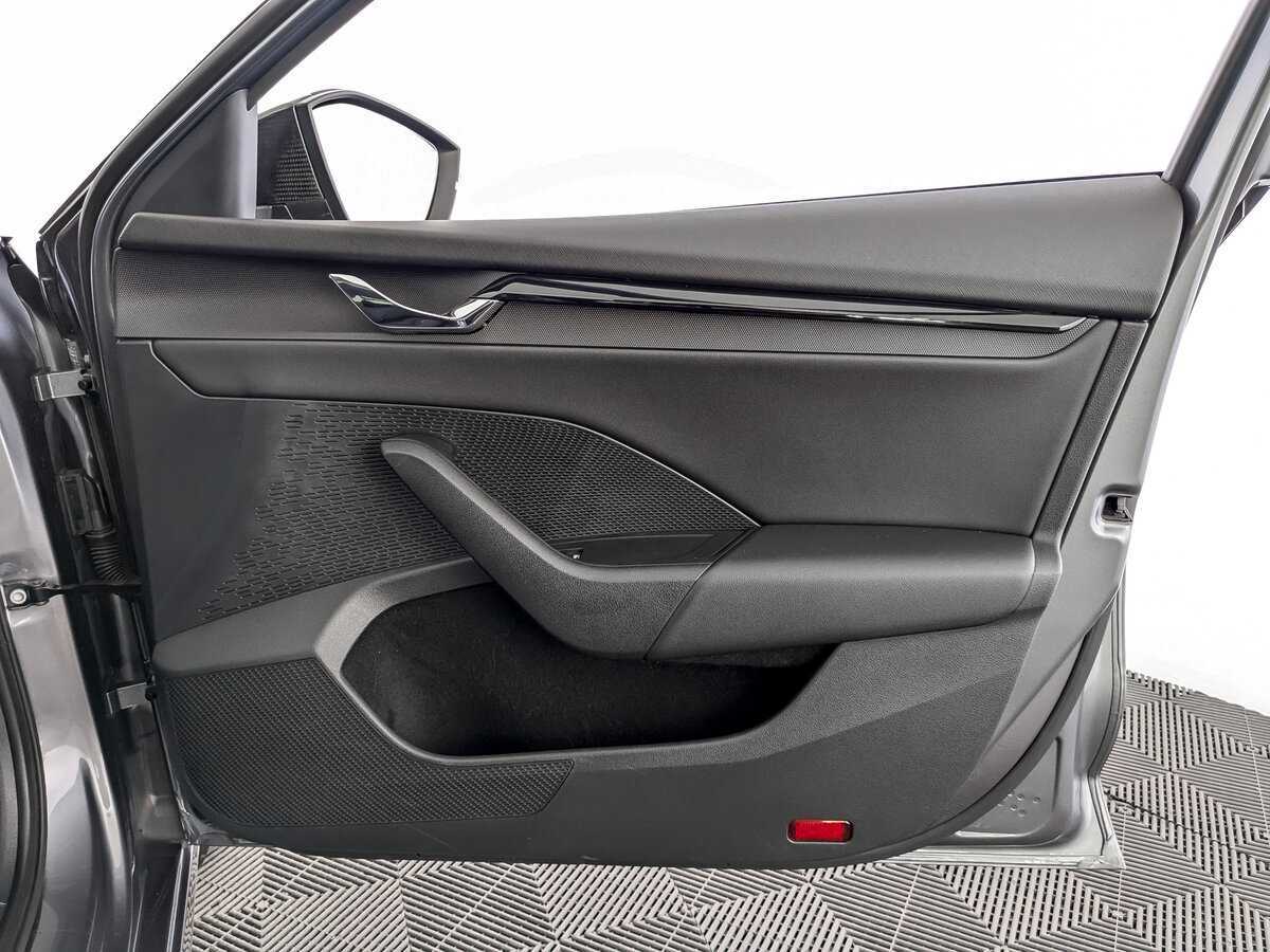 Б/У Шкода Октавия 2021 года. Фото: #19