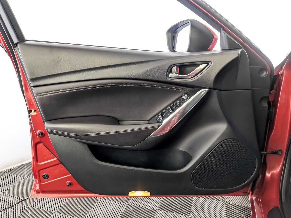 Б/У Мазда 6 2017 года. Фото: #14