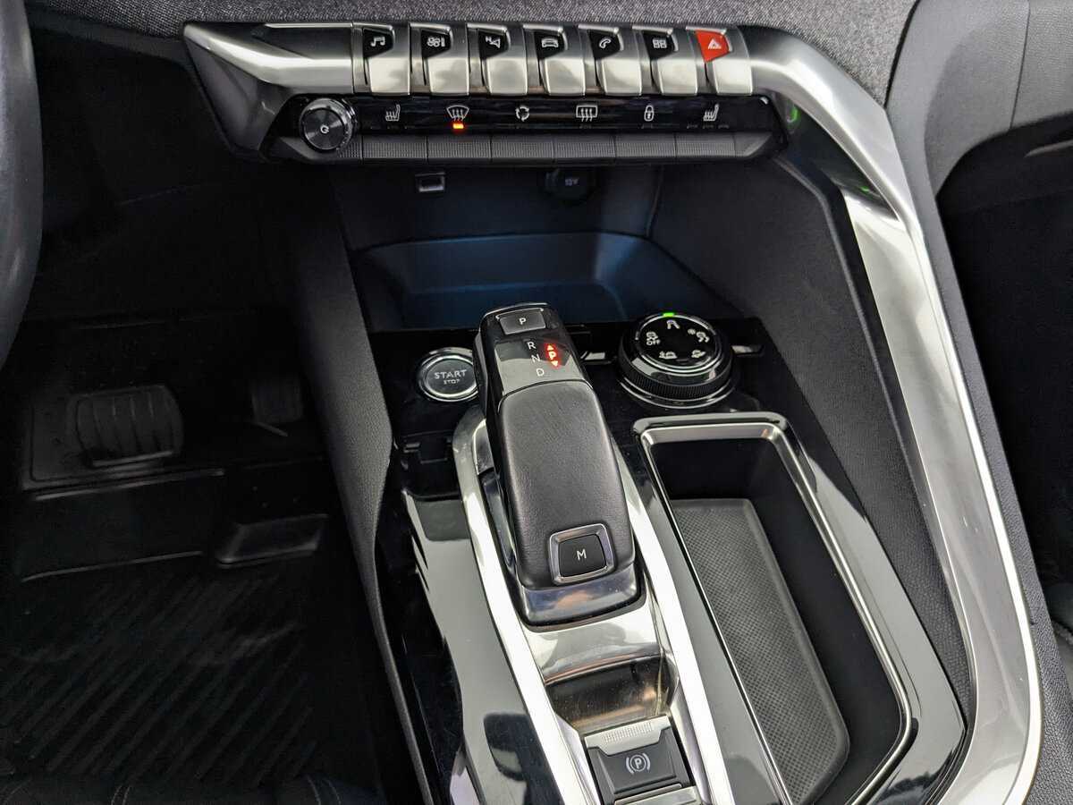 Б/У Пежо 3008 2017 года. Фото: #20