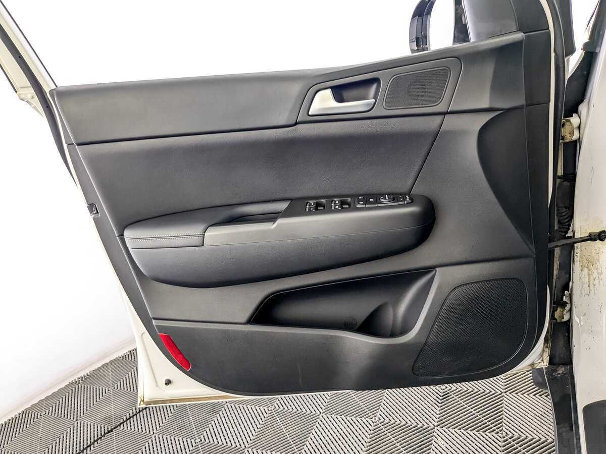 Б/У Киа Спортейдж 2018 года. Фото: #14