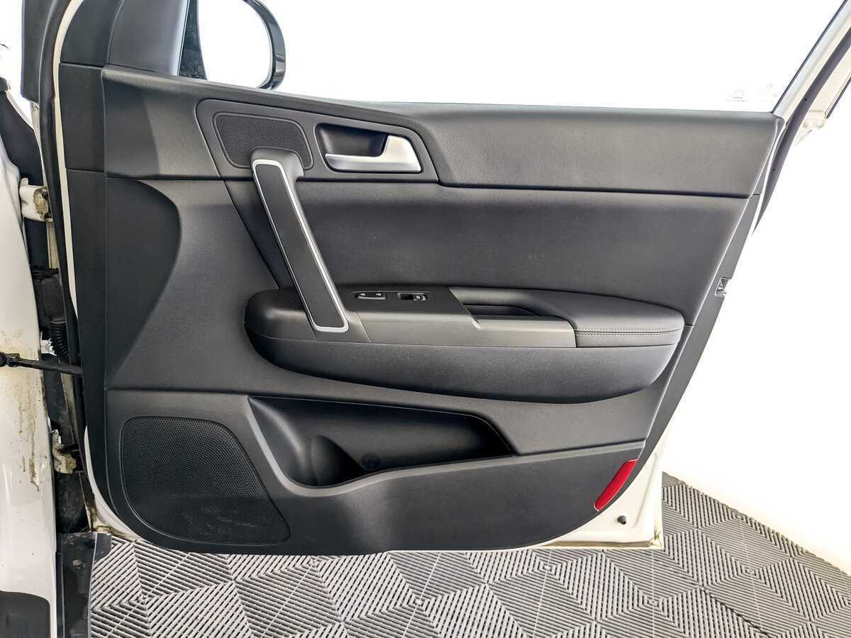 Б/У Киа Спортейдж 2018 года. Фото: #18