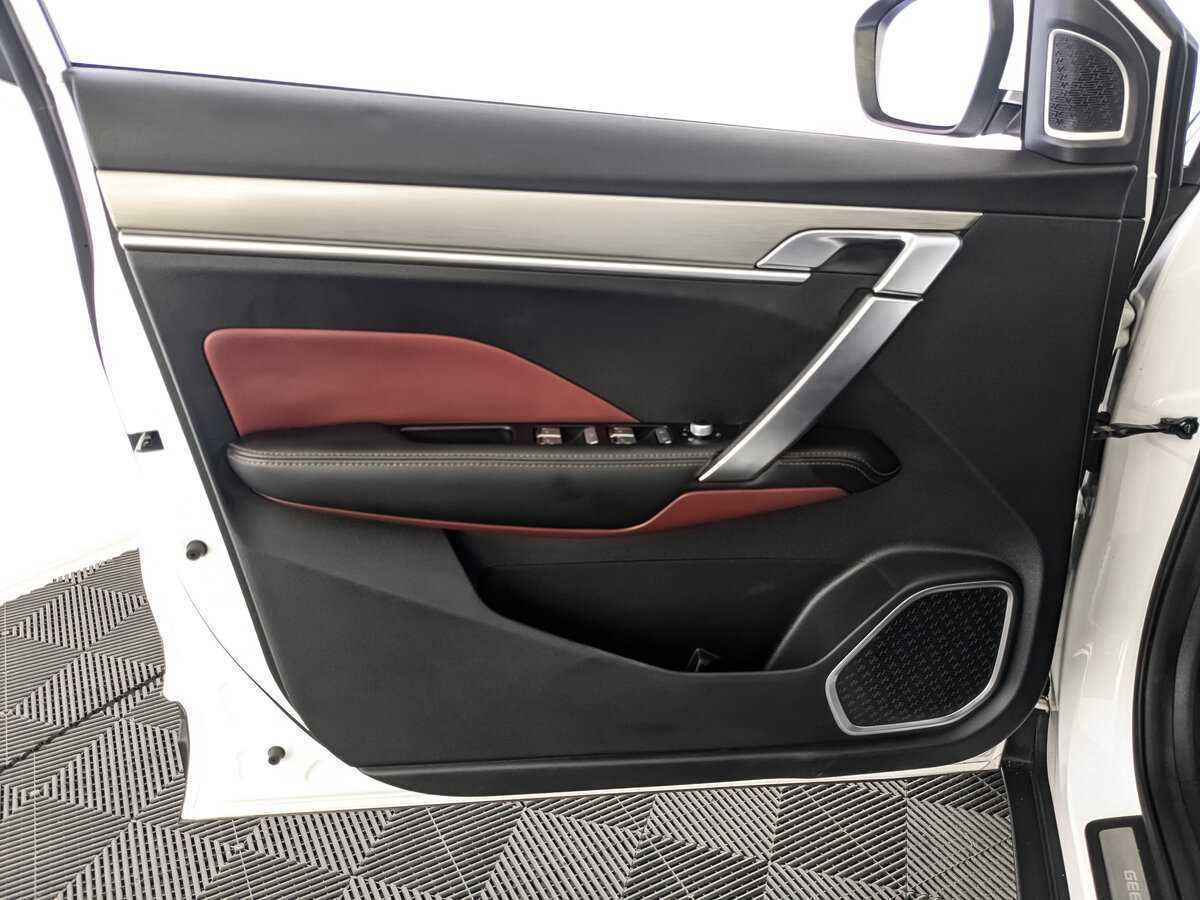 Б/У Джили Кулрэй 2021 года. Фото: #12