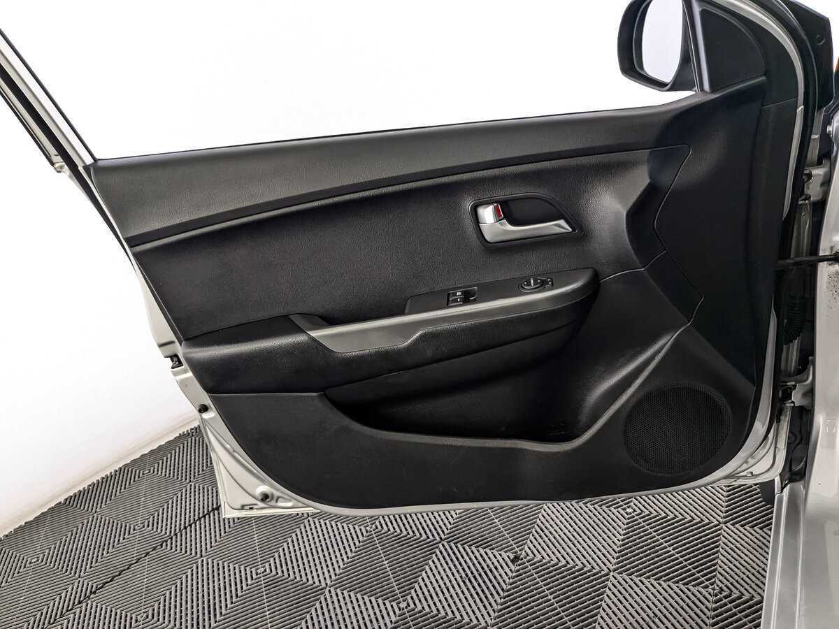 Б/У Киа Рио 2014 года. Фото: #14