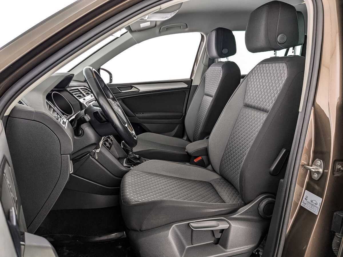 Б/У Фольксваген Тигуан 2017 года. Фото: #15