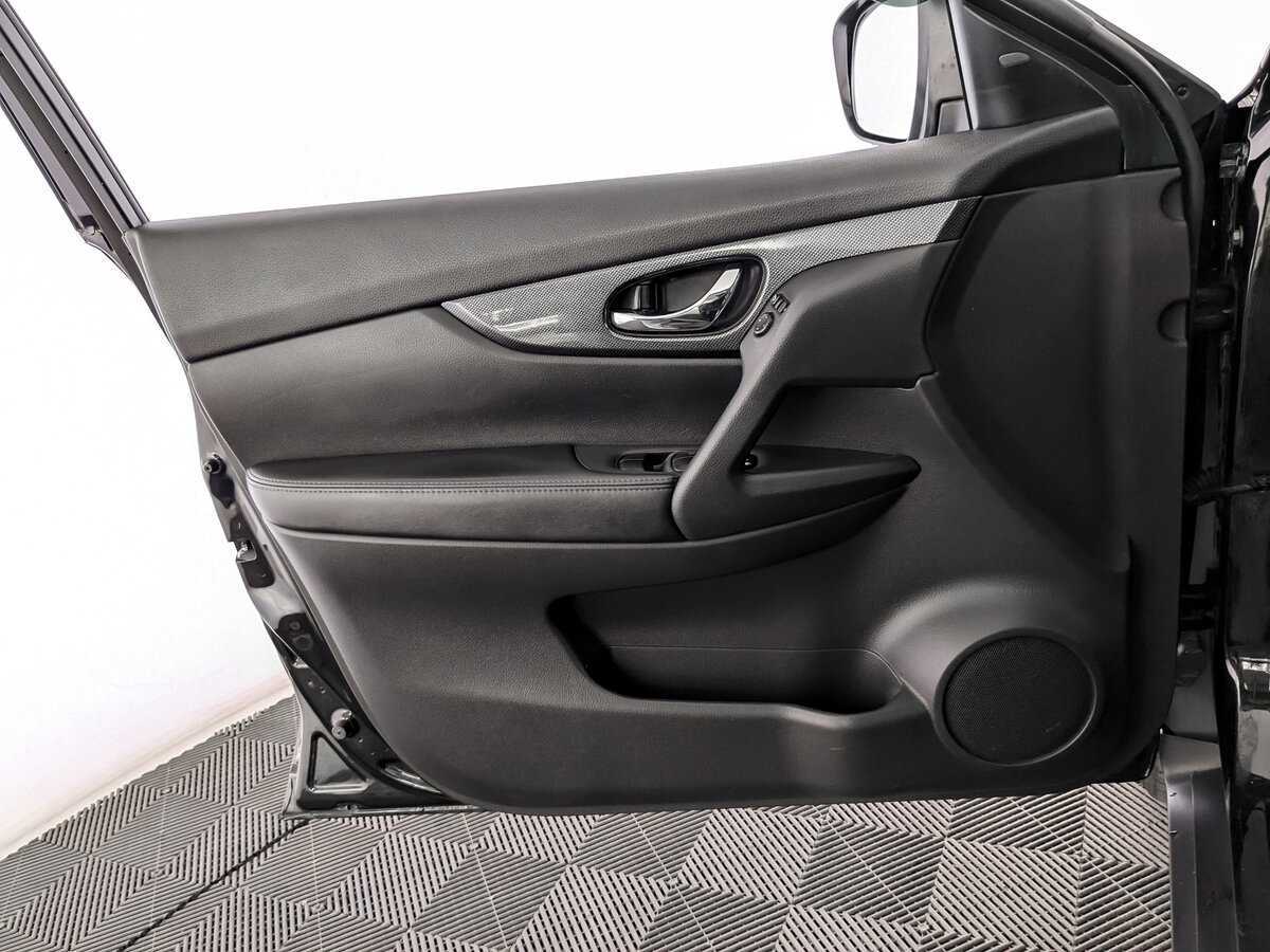 Б/У Ниссан Икс-Трейл 2017 года. Фото: #14