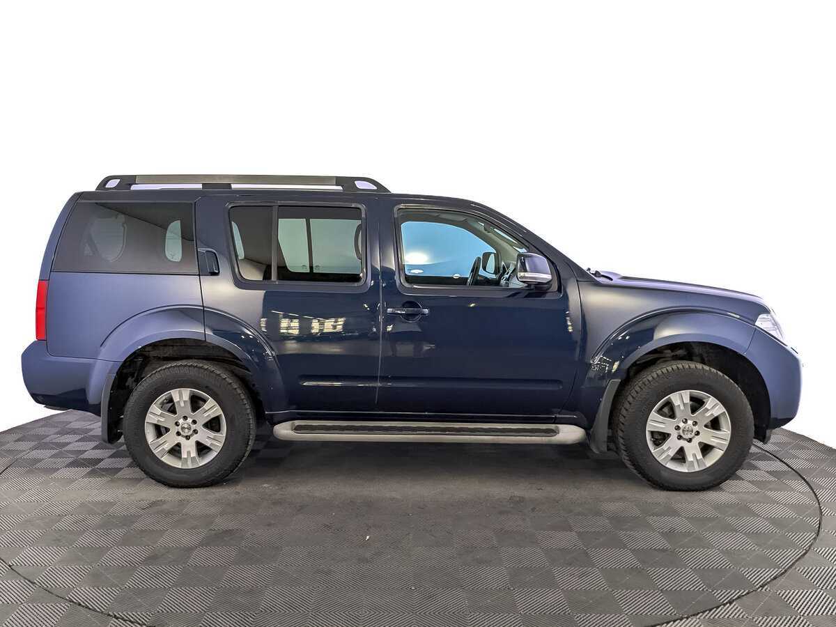 Б/У Ниссан Патфайндер 2012 года. Фото: #3