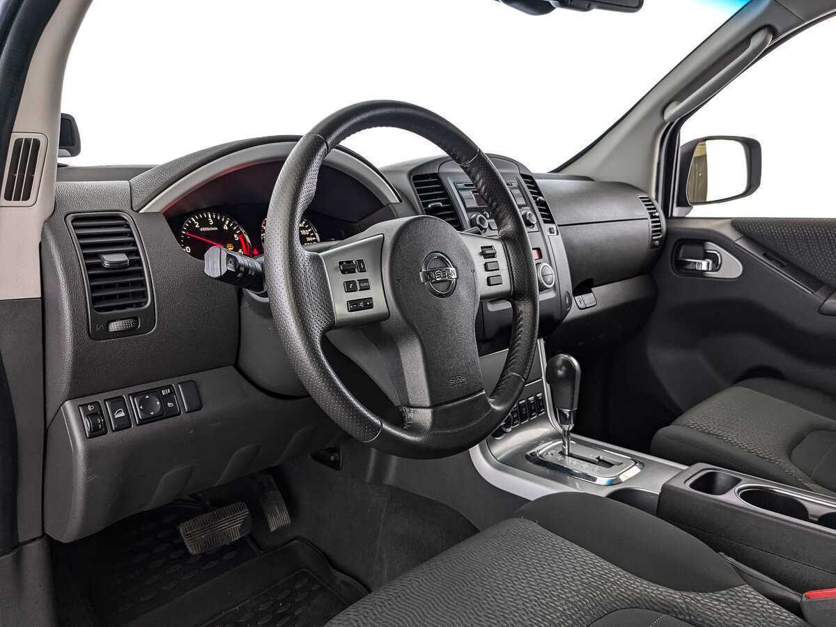 Б/У Ниссан Патфайндер 2012 года. Фото: #10