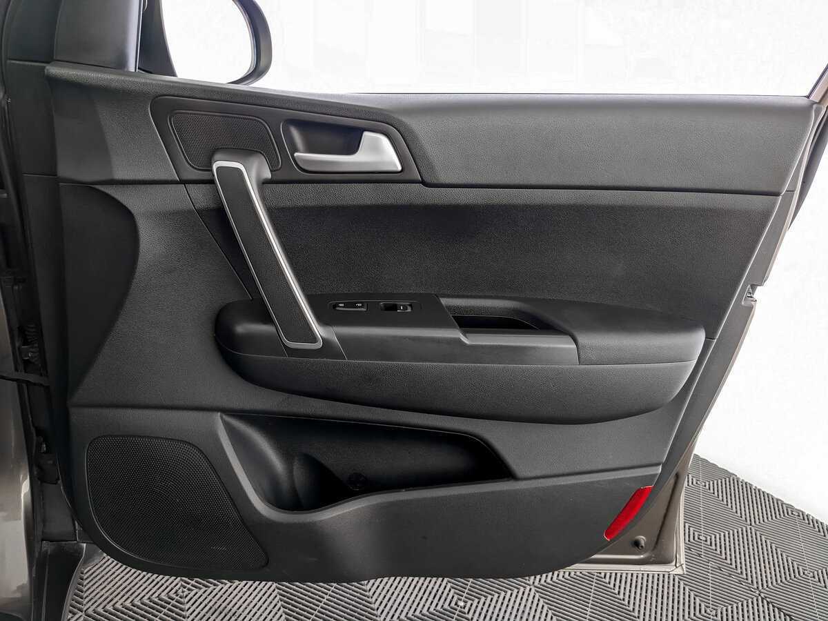 Б/У Киа Спортейдж 2017 года. Фото: #17