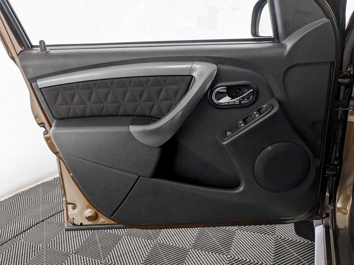 Б/У Рено Дастер 2016 года. Фото: #14